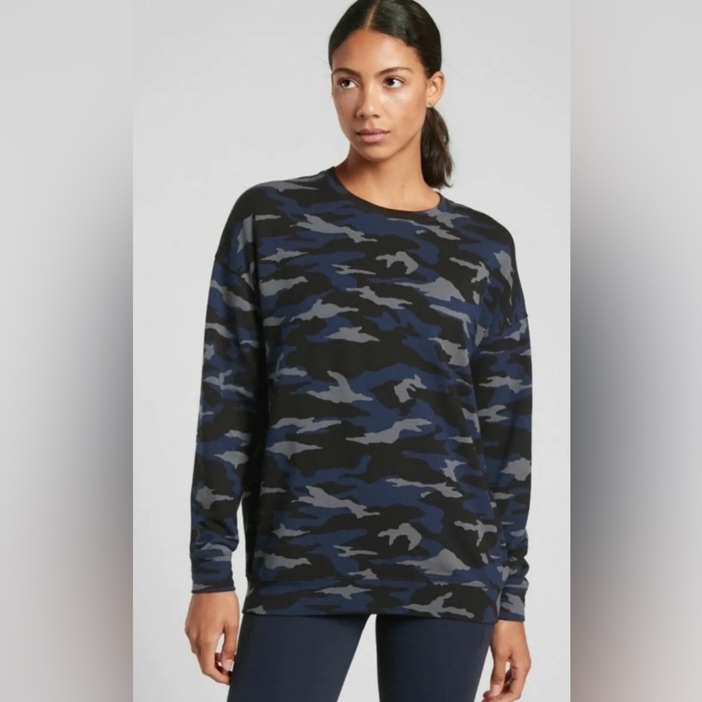 Athleta Sweatshirt Top